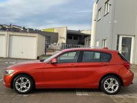 Gebraucht BMW 114 102 PS (75 kW) 2012 Orange Kleinwagen