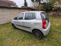 Second-hand Kia Picanto 68 CP (50 kW) 2008 Argintiu Hatchback