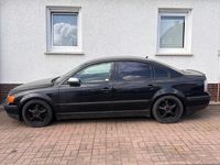 Gebraucht VW Passat 101 PS (74 kW) 1997 Schwarz Limousine