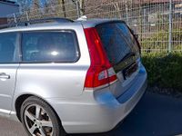 Gebraucht Volvo V70 210 PS (154 kW) 2014 Silber Kombi