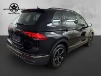 Gebraucht VW Tiguan 150 PS (110 kW) 2023 Deep black perleffekt (metallic) SUV