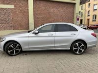 Gebraucht Mercedes C400 333 PS (244 kW) 2018 Iridiumsilber  metalliclack Limousine