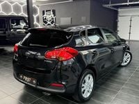 Gebraucht Kia Ceed DREAM-TEAM Edition 99 PS (72 kW) 2015 Schwarz Kleinwagen