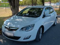 Gebraucht Opel Astra S 140 PS (102 kW) 2011 Weiß Limousine