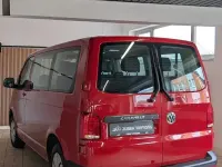 Gebraucht VW Caravelle Trendline 110 PS (80 kW) 2020 Rot Van