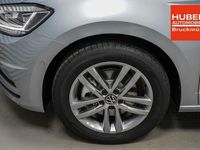 Neu VW Touran 150 PS (110 kW) 2025 Oyster silber metallic (f0) Van / Kleinbus