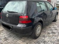 Gebraucht VW Golf IV 75 PS (55 kW) 2002 Schwarz Kleinwagen