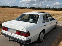 Gebraucht Mercedes E230 1991 Weiß Limousine