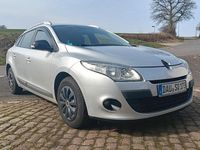 Gebraucht Renault Mégane III 110 PS (80 kW) 2011 Silber Limousine