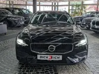 Gebraucht Volvo V60 Core 163 PS (119 kW) 2023 Schwarz Kombi