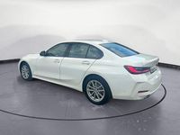Gebraucht BMW 318 156 PS (114 kW) 2025 Alpinweiss 3 Limousine