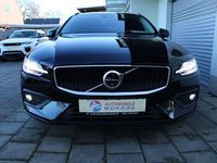 Gebraucht Volvo V60 Core 197 PS (144 kW) 2025 Onyxblack Kombi