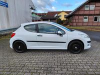Gebraucht Peugeot 207 Filou 73 PS (53 kW) 2009 Weiß Kleinwagen