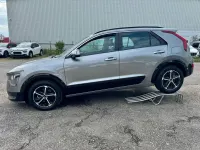 Gebraucht Kia Niro Active 182 PS (133 kW) 2024 Grau SUV