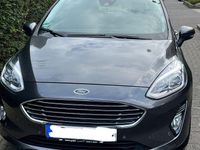 Gebraucht Ford Fiesta Titanium 86 PS (63 kW) 2018 Grau Kleinwagen