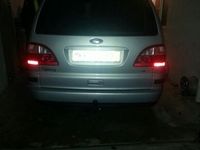 Gebraucht Ford Galaxy 141 PS (103 kW) 2001 Silber Van / Kleinbus