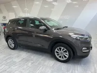 Gebraucht Hyundai Tucson Intro Edition 177 PS (130 kW) 2016 Grau SUV