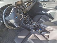 Gebraucht BMW 218 Gran Tourer Advantage 136 PS (100 kW) 2016 Weiß Van / Kleinbus