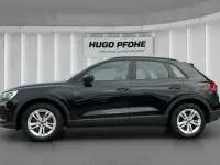 Gebraucht Audi Q3 Basis 150 PS (110 kW) 2022 Mythosschwarz metallic SUV