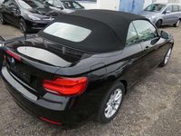 Gebraucht BMW 218 136 PS (100 kW) 2018 Schwarz ii/bonnet fluid black Cabrio