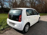 Second-hand VW up! 60 CP (44 kW) 2015 Alb Hatchback