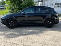 Gebraucht Porsche Cayenne Chrono 441 PS (324 kW) 2018 Schwarz SUV