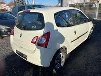 Gebraucht Renault Twingo Dynamique 75 PS (55 kW) 2014 Gelb Kleinwagen