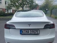 Gebraucht Tesla Model 3 Standard Range 225 kW (306 PS) 2022 Weiß Limousine