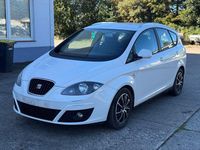 Gebraucht Seat Altea XL Stylance 125 PS (91 kW) 2011 Weiß Van / Kleinbus