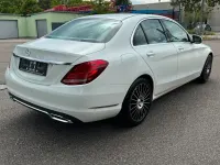 Gebraucht Mercedes C180 156 PS (114 kW) 2015 Weiß Limousine