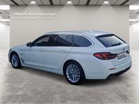 Gebraucht BMW 530e 292 PS (214 kW) 2022 Weiß Kombi