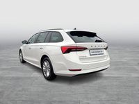 Gebraucht Skoda Octavia Ambition 150 PS (110 kW) 2022 Candyweiß Kombi