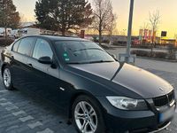 Gebraucht BMW 320 170 PS (125 kW) 2008 Schwarz Limousine