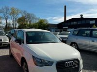 Gebraucht Audi A1 85 PS (62 kW) 2011 Weiß Kleinwagen