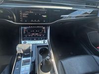 Second-hand Audi A8 Comfort 286 CP (210 kW) 2023 Negru Berlinǎ