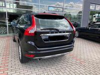Gebraucht Volvo XC60 Momentum 150 PS (110 kW) 2017 Schwarz SUV