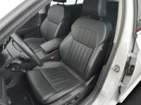 Gebraucht Skoda Superb Premium Edition 150 PS (110 kW) 2023 Moonweiss metallic Kombi