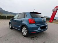 Gebraucht VW Polo Highline 90 PS (66 kW) 2016 Blau Kleinwagen
