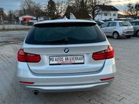 Gebraucht BMW 318 143 PS (105 kW) 2012 Silber Kombi