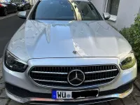 Gebraucht Mercedes E220 Avantgarde 194 PS (142 kW) 2021 Grau Limousine