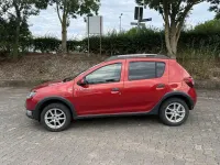 Gebraucht Dacia Sandero Stepway Ambiance 90 PS (66 kW) 2014 Rot Limousine