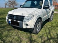 Gebraucht Mitsubishi Pajero 200 PS (147 kW) 2011 Weiß SUV