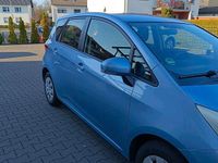Gebraucht Toyota Verso-S 99 PS (72 kW) 2012 Blau Van / Kleinbus