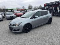 Gebraucht Opel Astra 120 PS (88 kW) 2014 Silbersee/perl silber (m2) Kleinwagen