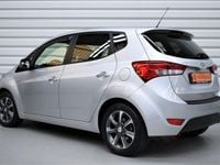 Gebraucht Hyundai ix20 YES! 90 PS (66 kW) 2017 Silber Kleinwagen