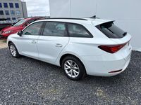 Neu Seat Leon Style 116 PS (85 kW) 2025 Eis weiss 2y2y Kombi