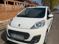 Gebraucht Peugeot 107 Active 68 PS (50 kW) 2012 Weiß Kleinwagen