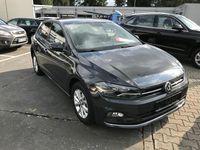Gebraucht VW Polo Highline 95 PS (69 kW) 2018 Uranograu (metallic) Kleinwagen