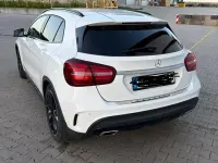 Gebraucht Mercedes GLA200 156 PS (114 kW) 2018 Weiß SUV