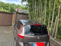 Gebraucht Renault Grand Scénic 131 PS (96 kW) 2011 Braun Van / Kleinbus